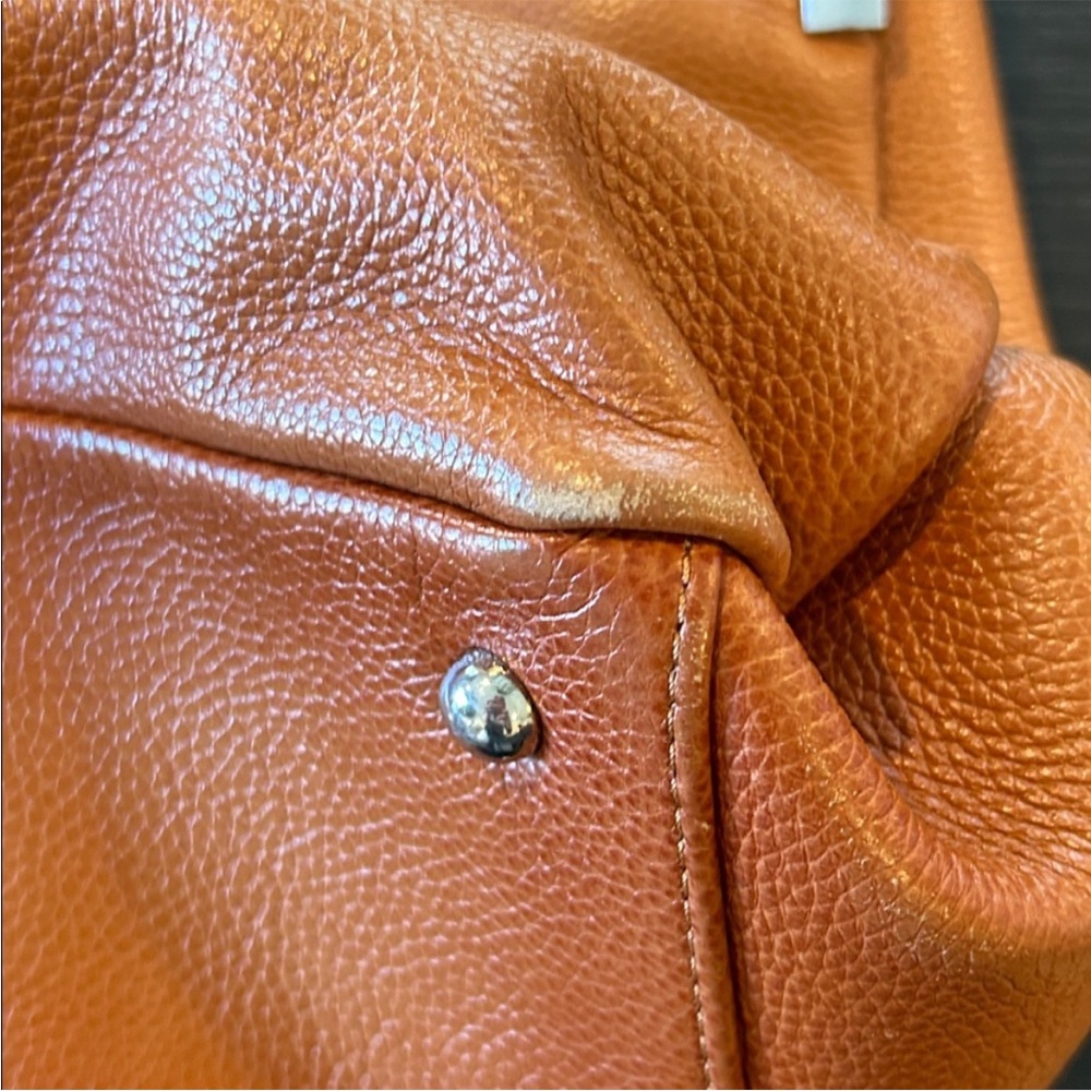Chic Brown Leather Shoulder Bag - Picture 11 of 14